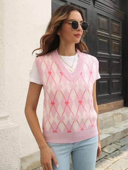 Geometric V - Neck Sweater Vest - dellidu.com - 100100186055413 - Blush Pink - d7705ea2b6e043a0881ef4dd53f236d7 - Min - M - d7705ea2b6e043a0881ef4dd53f236d7 - Min - 100100186055413 - Trendsi