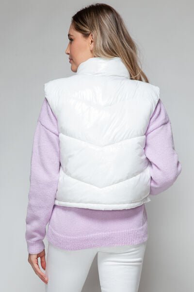 Snobbish Zip Up Turtleneck Shiny Quilted Vest - dellidu.com - 100100324004966 - White - 27922688 - dfe4 - 4bad - 8742 - eaa09e28f19c - Min - XL - 27922688 - dfe4 - 4bad - 8742 - eaa09e28f19c - Min - 100100324004966 - Trendsi