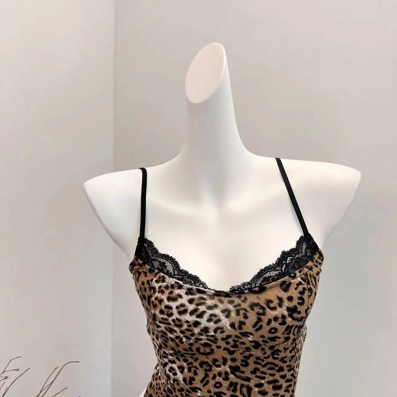 Women's Leopard Print Crop Top Set - Vintage Y2K Aesthetic - dellidu.com - Leopard - Women's Leopard Print Crop Top Set - Vintage Y2K Aesthetic - M - Women's Leopard Print Crop Top Set - Vintage Y2K Aesthetic - 14:365458#Leopard;5:361386 - dellidu.com